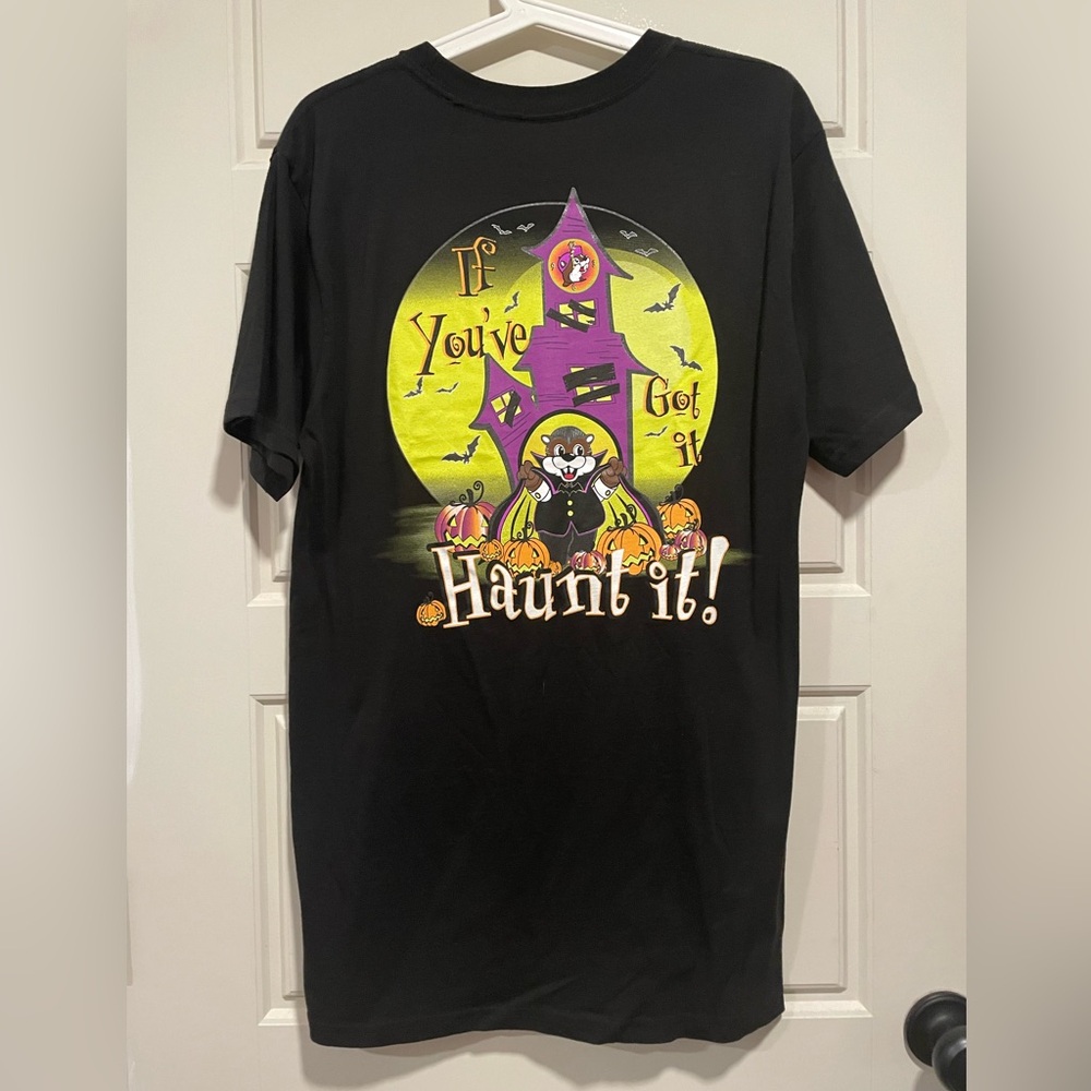 BUC-EE’S Adult Halloween T-Shirt